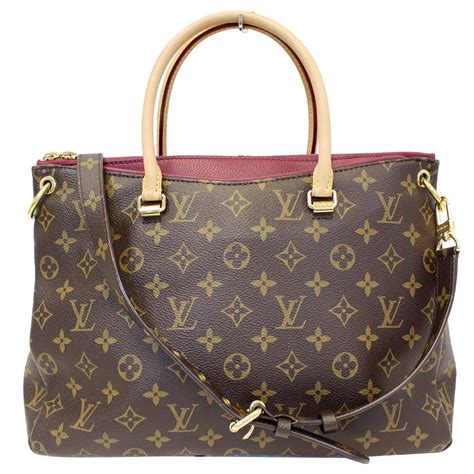 louis vuitton monogram canvas pallas.